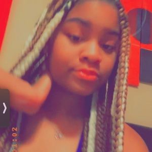 Meet your Posher, Nyla